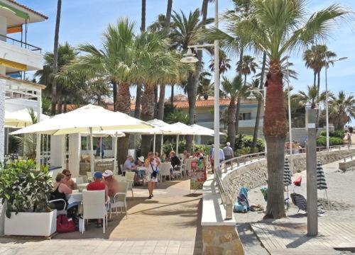 1 Bedroom Beachfront Apartment At Torecilla Beach ネルハ エクステリア 写真