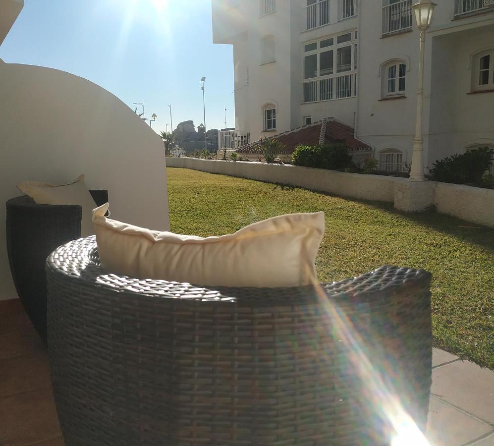 1 Bedroom Beachfront Apartment At Torecilla Beach ネルハ エクステリア 写真